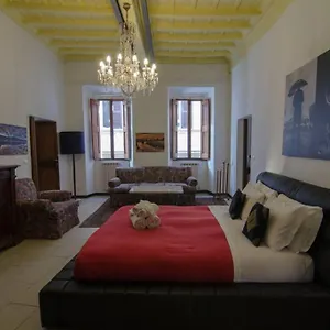 La Casa Di Livia Al Pantheon Rome