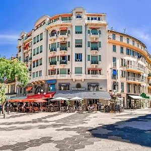 Magenta , Nice France